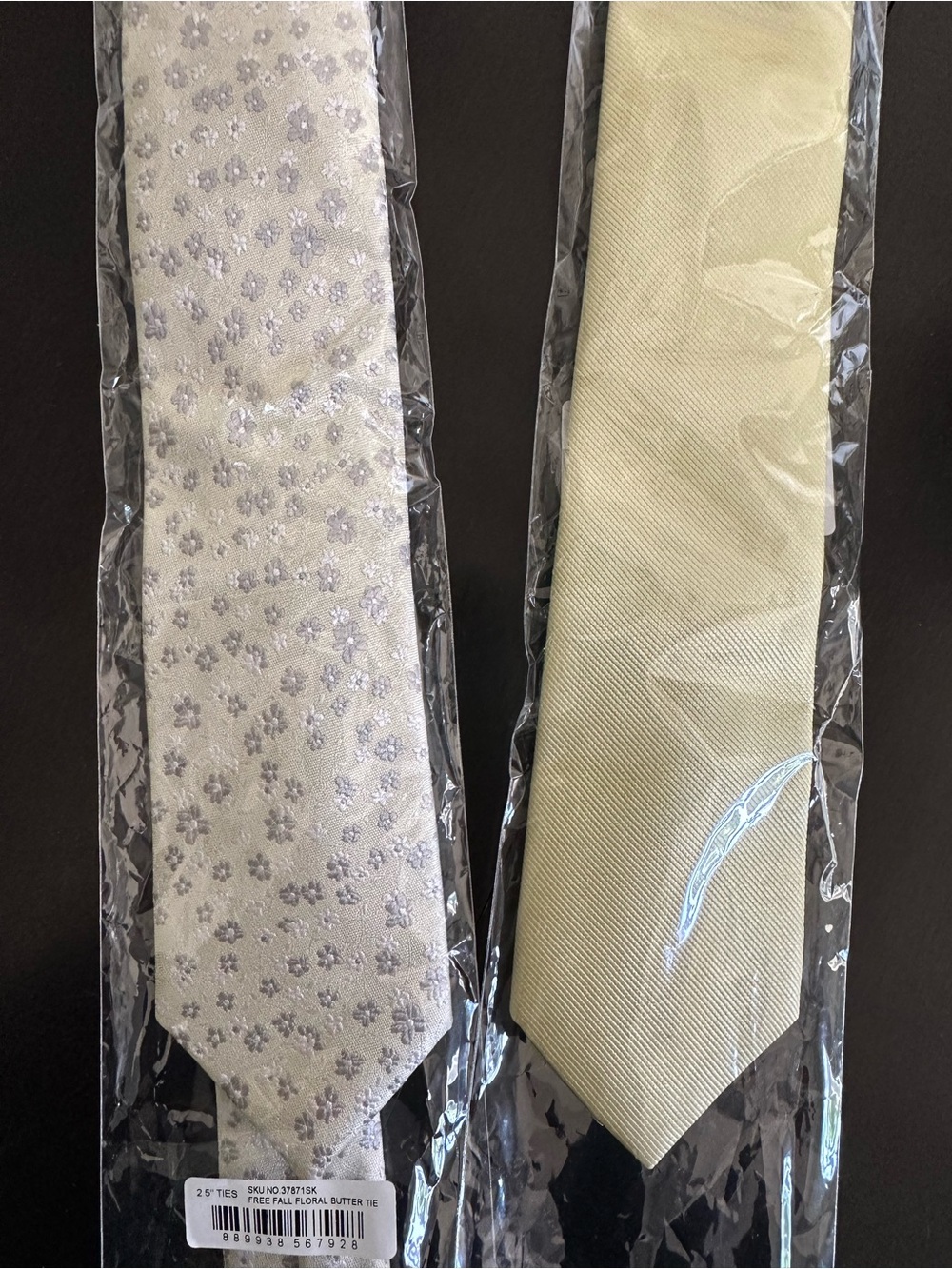 The Tie Bar Light Cream Floral and Solid Butter tie